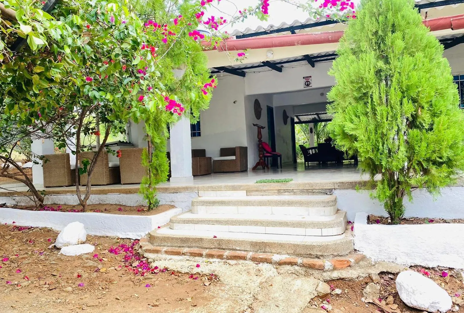 Hostal Olas Club De Neguanje -Tayrona Santa Marta  Colombia